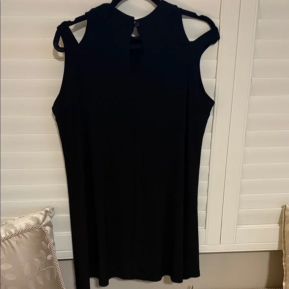 Sympli Elegant Black Apparel top tunic or mini - Picture 3 of 5